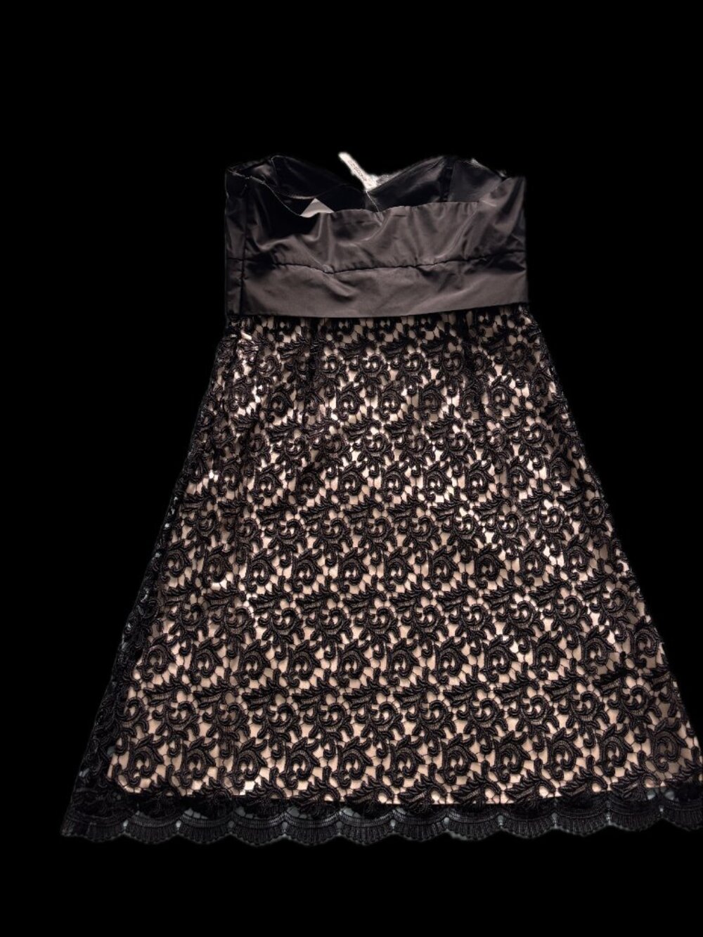 WHBM Strapless Lacey Mini Dress NWT - Picture 3 of 4